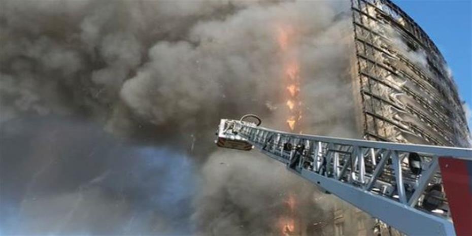 Μιλάνο: Μέσω της εξωτερικής επένδυσης του κτιρίου μεταδόθηκε η φωτιά